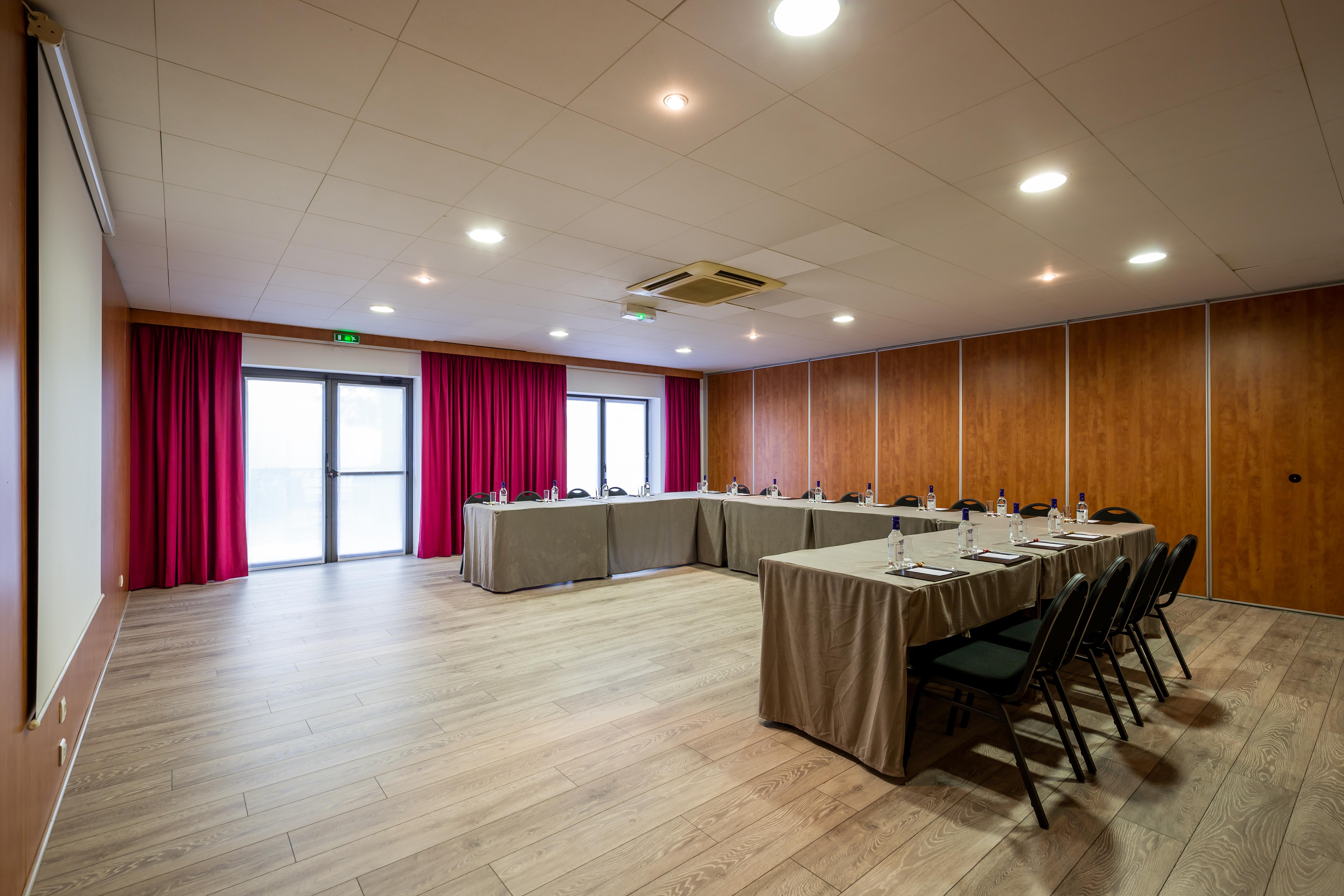 Mérignac Le M & Spa Bordeaux Aeroport By Hotels & Preference מראה חיצוני תמונה